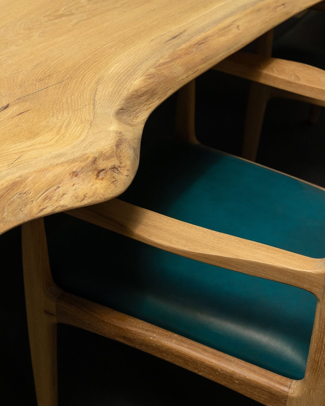 The Sahaj White Oak Dining Table with Chairs II