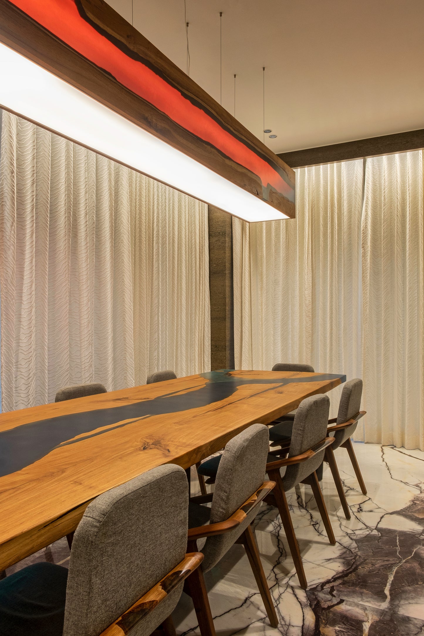 The Umang Dining Chair with Resin Fusion