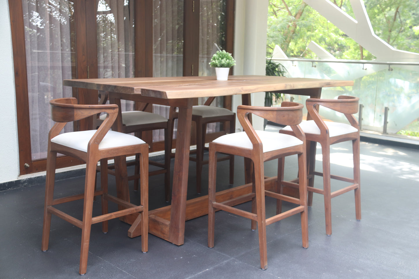 Sofa & Dining table with chairs | Outdoor Furniture