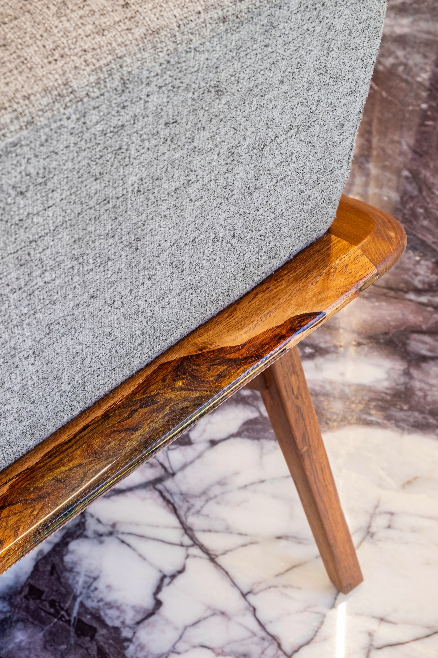 The Umang Dining Chair with Resin Fusion