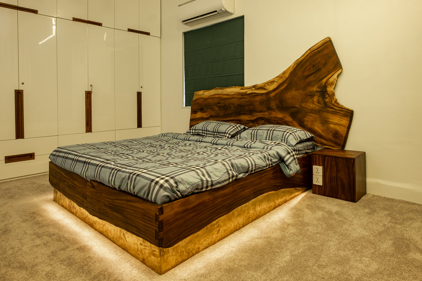 The LiveEdge Haven Bed