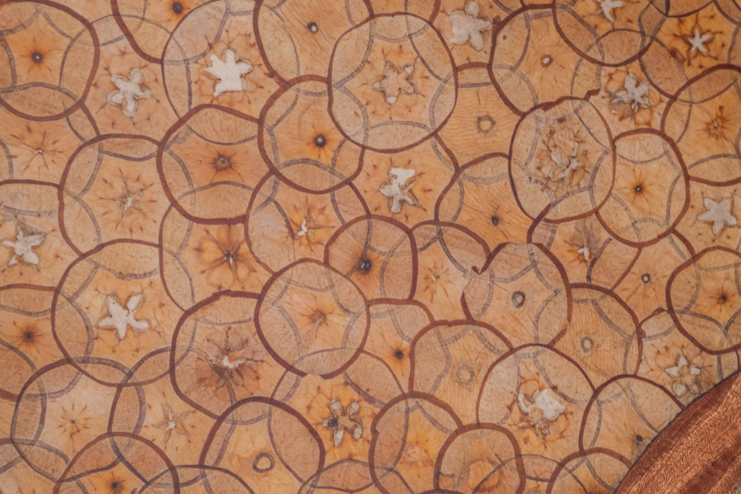The Apple Table